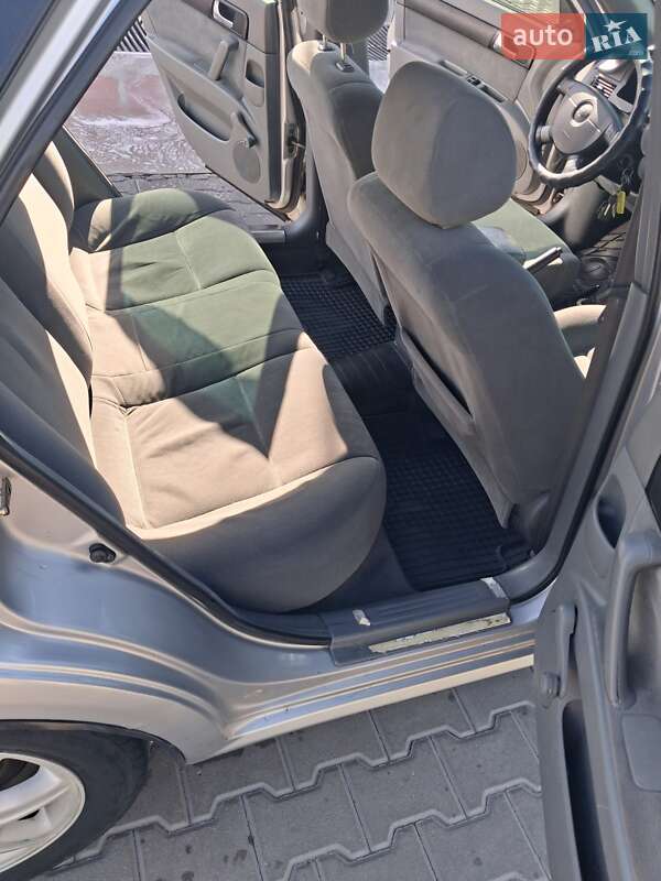 Седан Chevrolet Lacetti 2006 в Білогородці