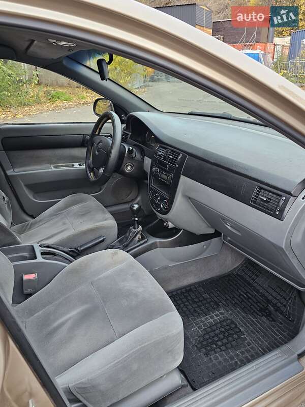 Седан Chevrolet Lacetti 2007 в Киеве