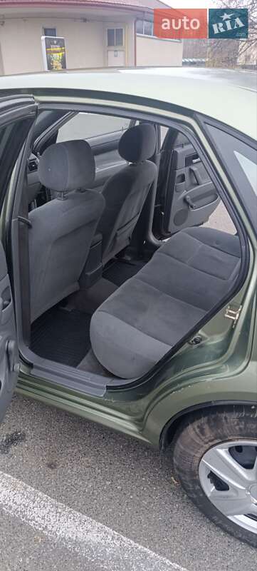 Седан Chevrolet Lacetti 2004 в Броварах