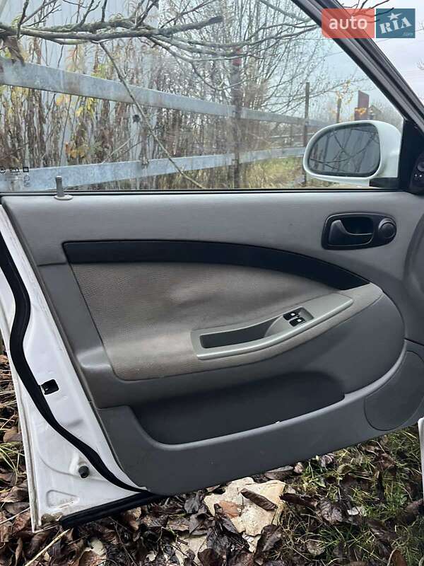 Хэтчбек Chevrolet Lacetti 2012 в Киеве