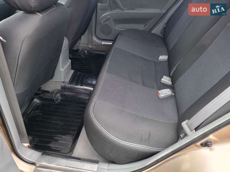 Седан Chevrolet Lacetti 2005 в Малиновке фото 13 Седан Chevrolet Lacetti 2005 в Малиновке
