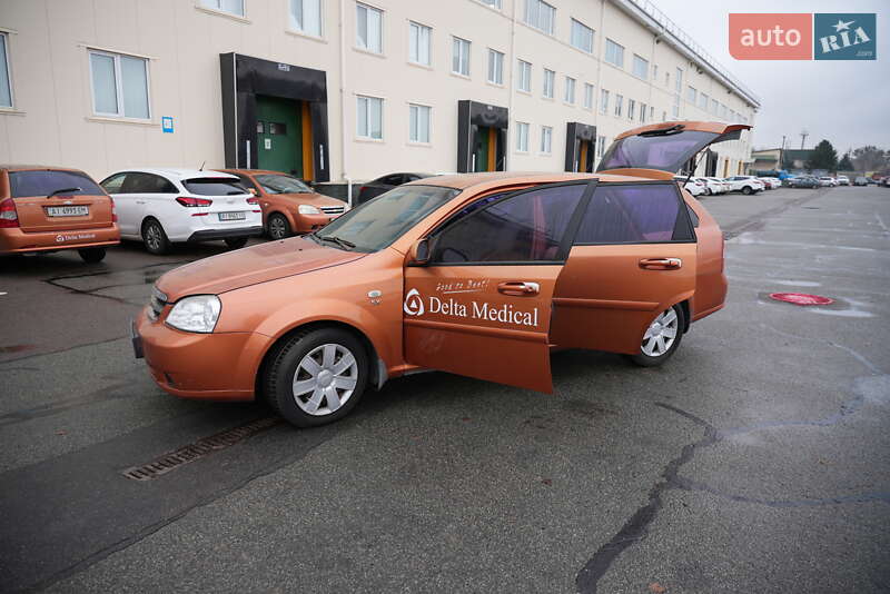 Универсал Chevrolet Lacetti 2006 в Вишневом