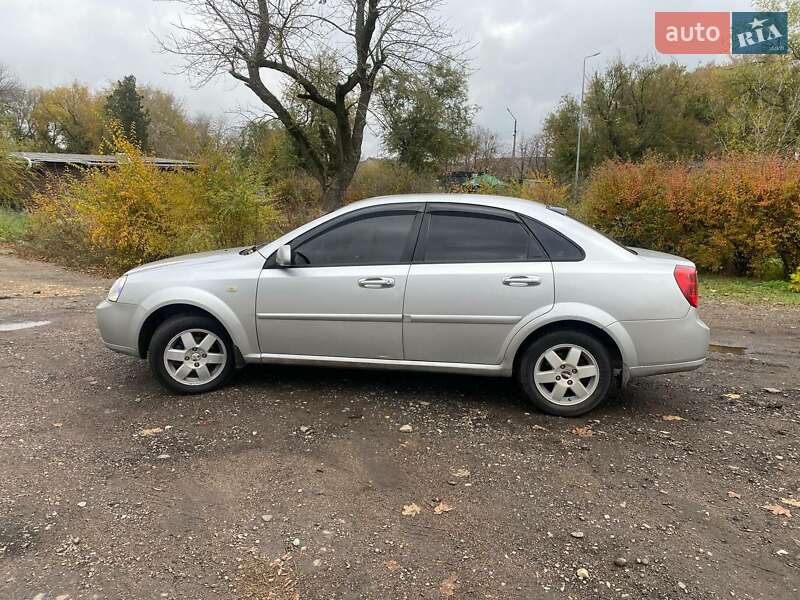 Седан Chevrolet Lacetti 2004 в Николаеве