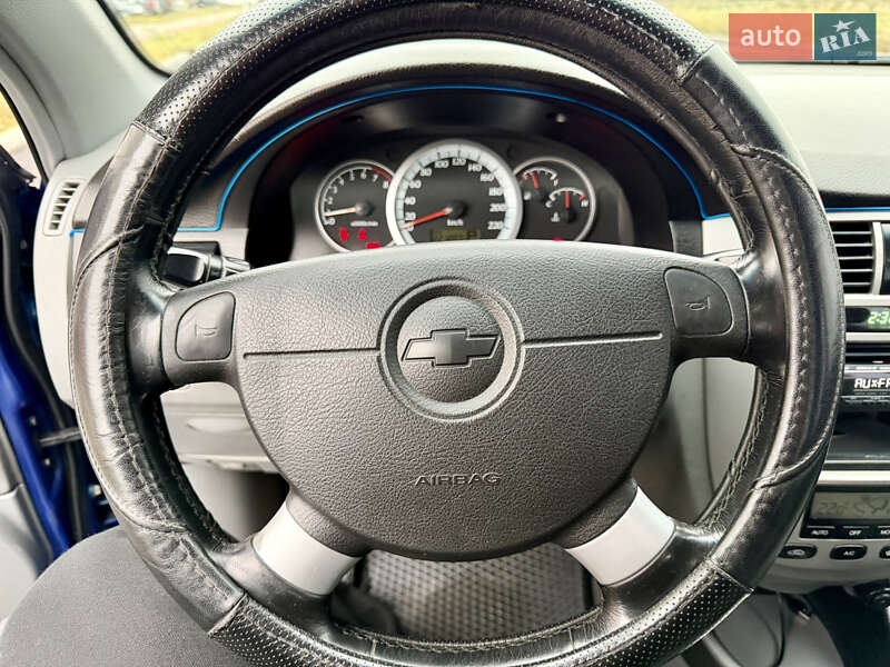 Седан Chevrolet Lacetti 2008 в Виннице