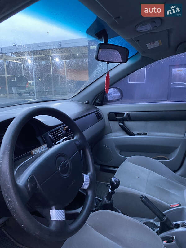 Седан Chevrolet Lacetti 2005 в Гадяче