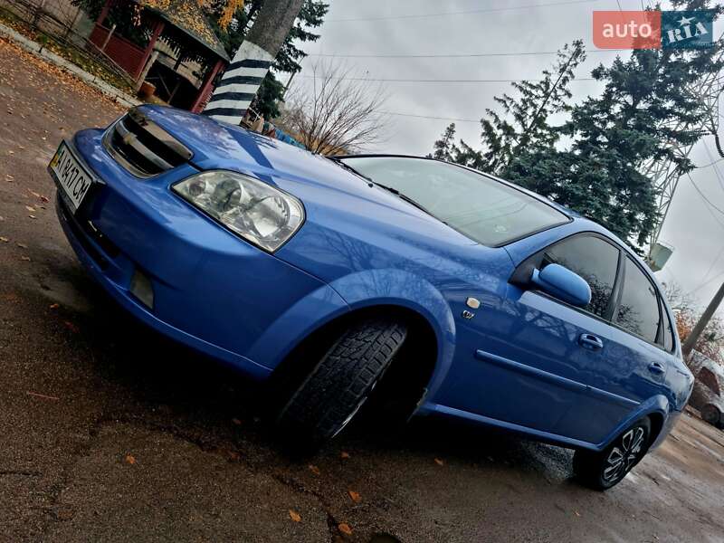 Седан Chevrolet Lacetti 2004 в Вишневому
