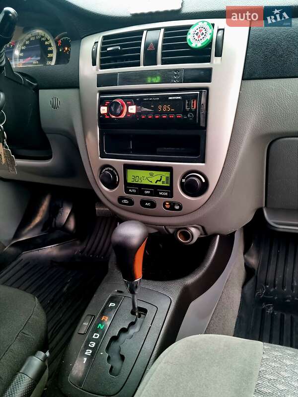 Седан Chevrolet Lacetti 2004 в Вишневому