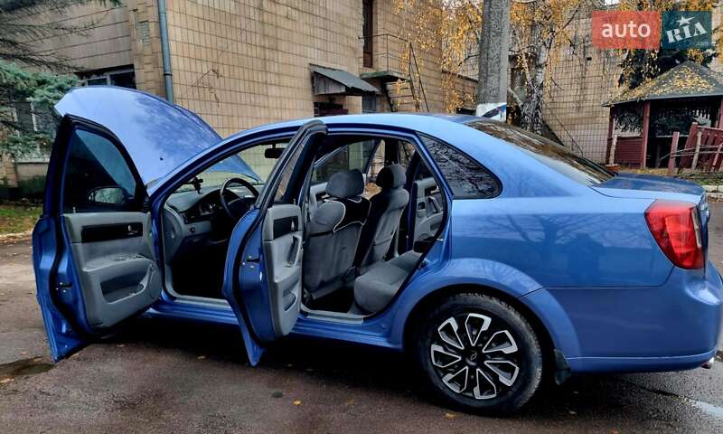 Седан Chevrolet Lacetti 2004 в Вишневому