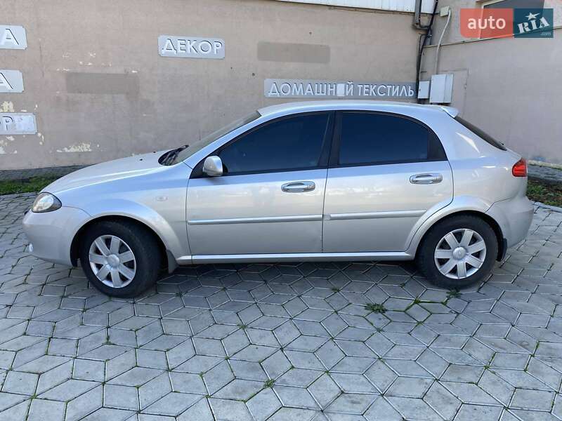 Хэтчбек Chevrolet Lacetti 2007 в Николаеве фото 15 Хэтчбек Chevrolet Lacetti 2007 в Николаеве