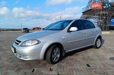 Хэтчбек Chevrolet Lacetti 2010 в Харькове