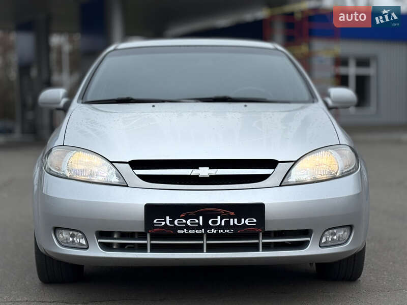 Хэтчбек Chevrolet Lacetti 2006 в Николаеве