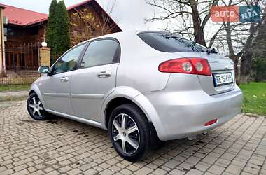 Хэтчбек Chevrolet Lacetti 2005 в Первомайске