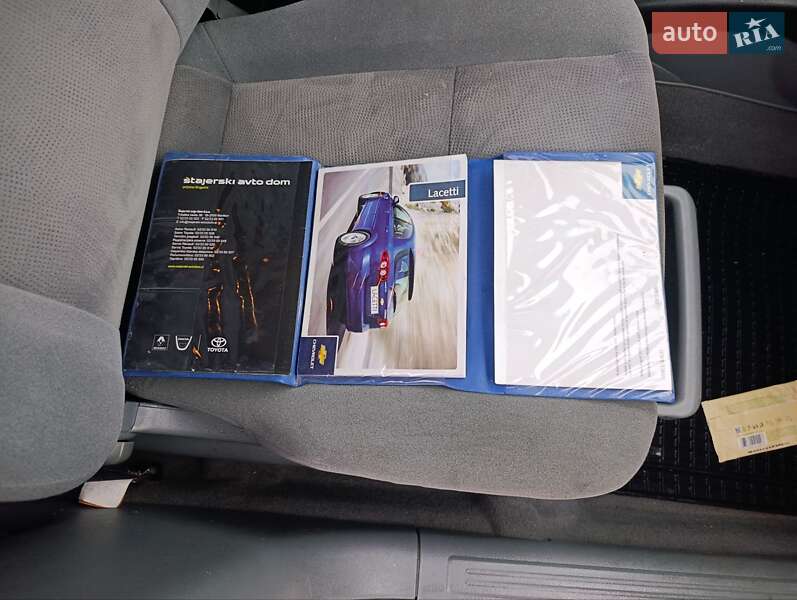 Универсал Chevrolet Lacetti 2006 в Киеве фото 52 Универсал Chevrolet Lacetti 2006 в Киеве