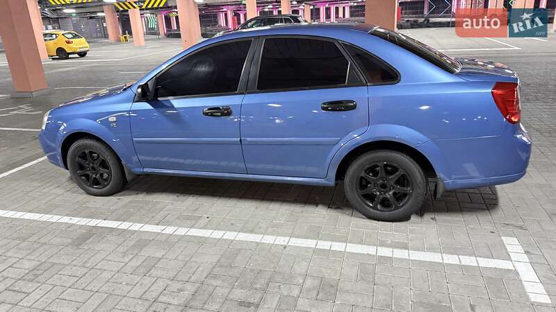 Седан Chevrolet Lacetti 2005 в Киеве