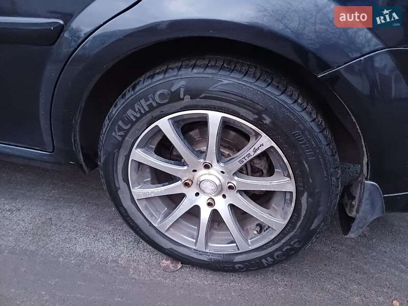 Седан Chevrolet Lacetti 2004 в Чугуеве фото 10 Седан Chevrolet Lacetti 2004 в Чугуеве