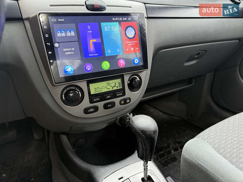 Хэтчбек Chevrolet Lacetti 2004 в Киеве фото 7 Хэтчбек Chevrolet Lacetti 2004 в Киеве