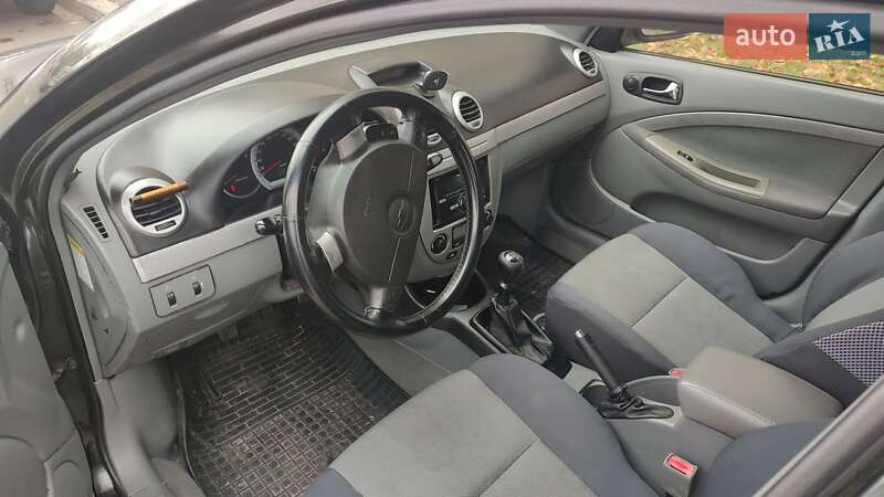Хэтчбек Chevrolet Lacetti 2008 в Киеве фото 5 Хэтчбек Chevrolet Lacetti 2008 в Киеве