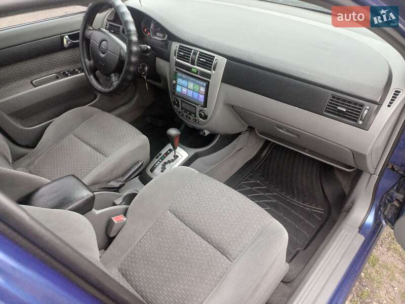 Седан Chevrolet Lacetti 2004 в Первомайске