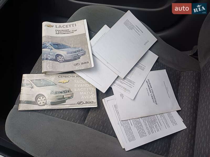 Седан Chevrolet Lacetti 2004 в Первомайске