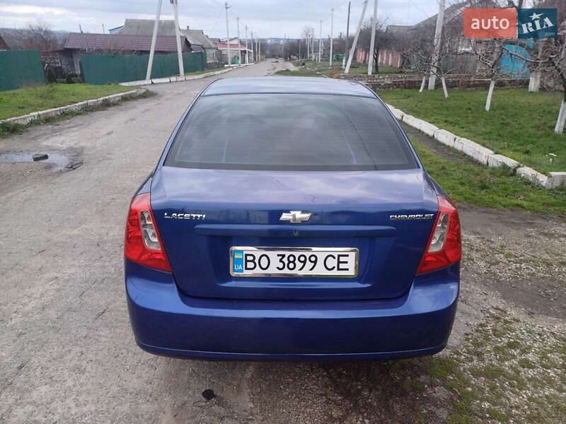 Седан Chevrolet Lacetti 2004 в Первомайске