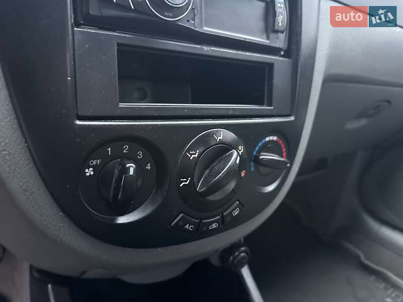 Седан Chevrolet Lacetti 2005 в Хмельницком фото 25 Седан Chevrolet Lacetti 2005 в Хмельницком