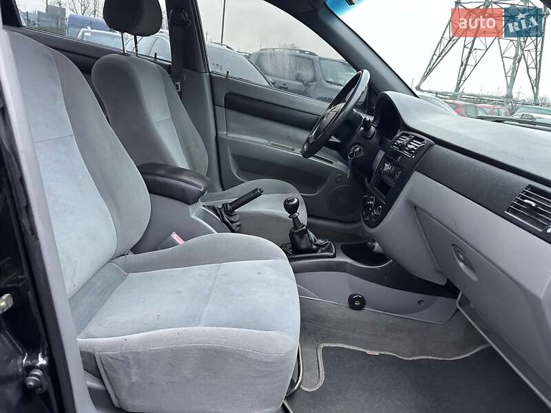 Седан Chevrolet Lacetti 2005 в Хмельницком фото 40 Седан Chevrolet Lacetti 2005 в Хмельницком