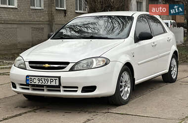 Хэтчбек Chevrolet Lacetti 2007 в Новом Буге