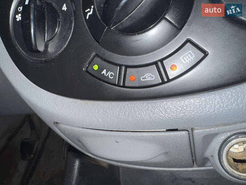 Седан Chevrolet Lacetti 2007 в Киеве