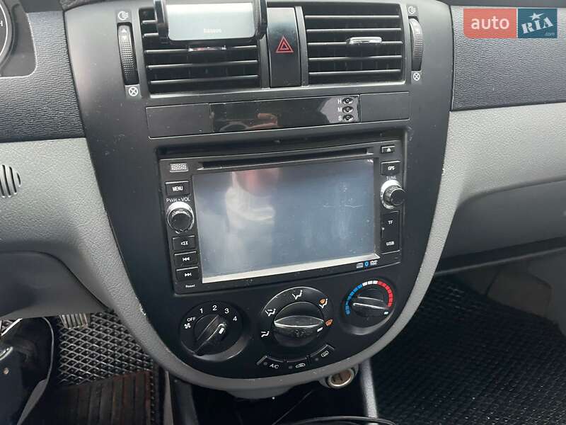 Седан Chevrolet Lacetti 2005 в Киеве фото 3 Седан Chevrolet Lacetti 2005 в Киеве