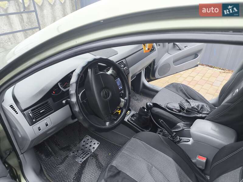 Седан Chevrolet Lacetti 2004 в Білій Церкві