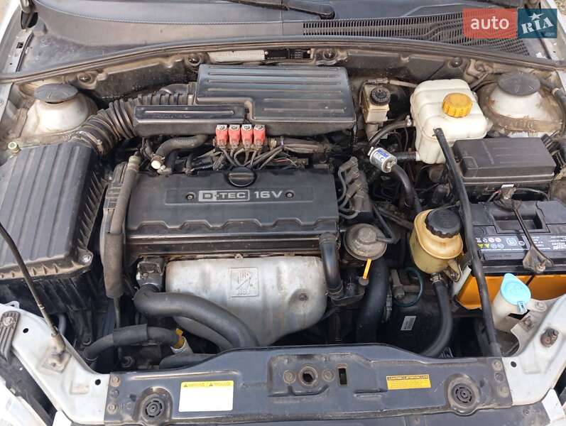 Седан Chevrolet Lacetti 2004 в Харкові