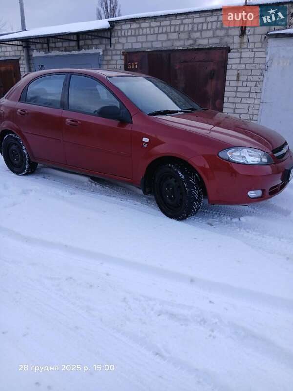 Хэтчбек Chevrolet Lacetti 2006 в Кременчуге фото 4 Хэтчбек Chevrolet Lacetti 2006 в Кременчуге