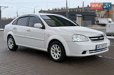 Седан Chevrolet Lacetti 2004 в Кривом Роге