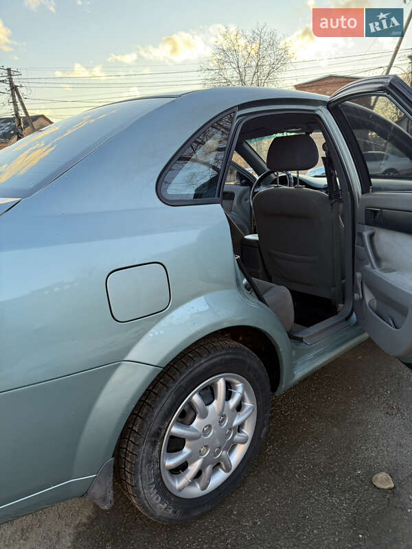 Седан Chevrolet Lacetti 2005 в Черновцах фото 30 Седан Chevrolet Lacetti 2005 в Черновцах