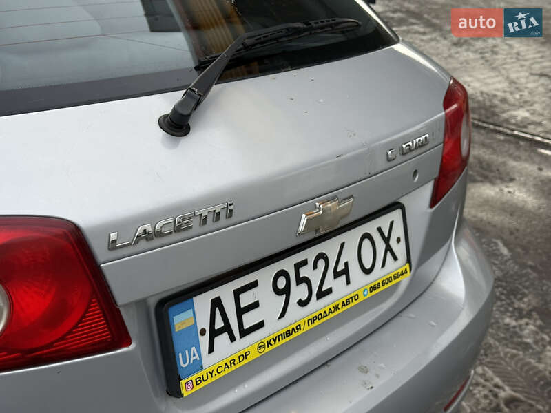 Хетчбек Chevrolet Lacetti 2004 в Дніпрі