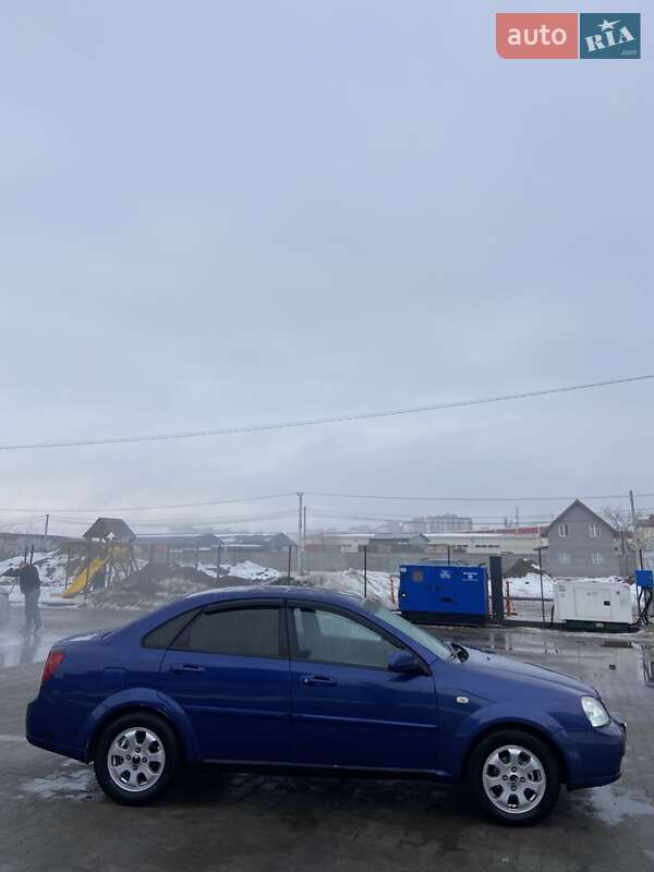 Седан Chevrolet Lacetti 2005 в Киеве фото 3 Седан Chevrolet Lacetti 2005 в Киеве