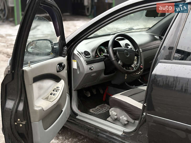 Хэтчбек Chevrolet Lacetti 2005 в Запорожье