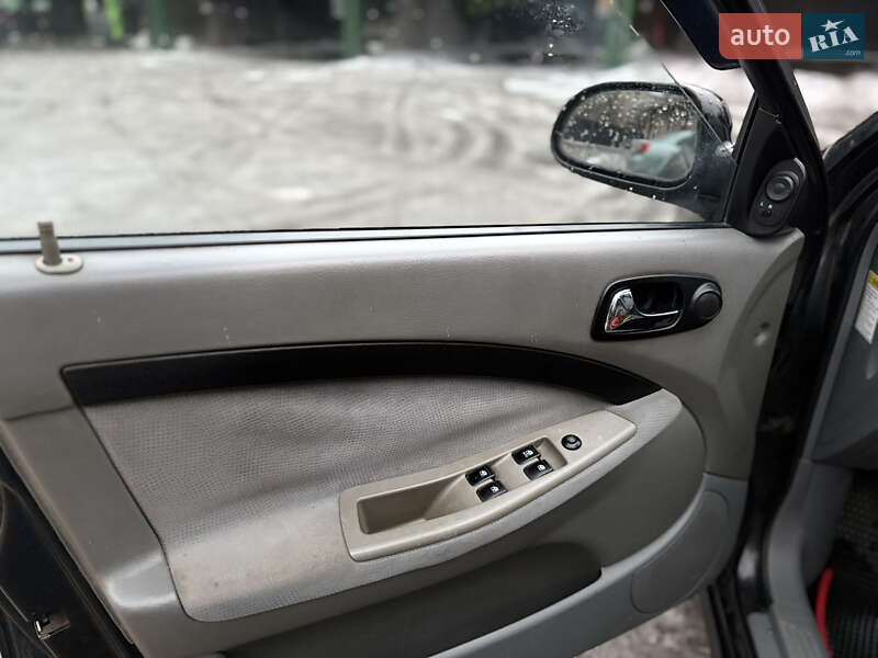 Хэтчбек Chevrolet Lacetti 2005 в Запорожье