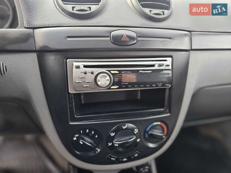 Хэтчбек Chevrolet Lacetti 2006 в Одессе фото 23 Хэтчбек Chevrolet Lacetti 2006 в Одессе
