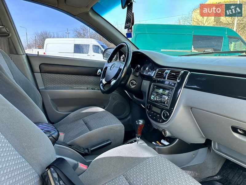 Седан Chevrolet Lacetti 2005 в Кременце