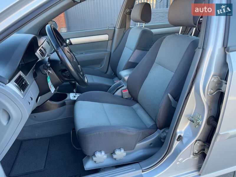 Седан Chevrolet Lacetti 2008 в Харькове