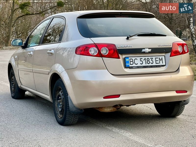 Хэтчбек Chevrolet Lacetti 2011 в Львове