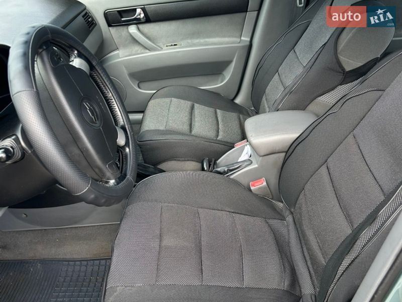 Седан Chevrolet Lacetti 2004 в Чернигове