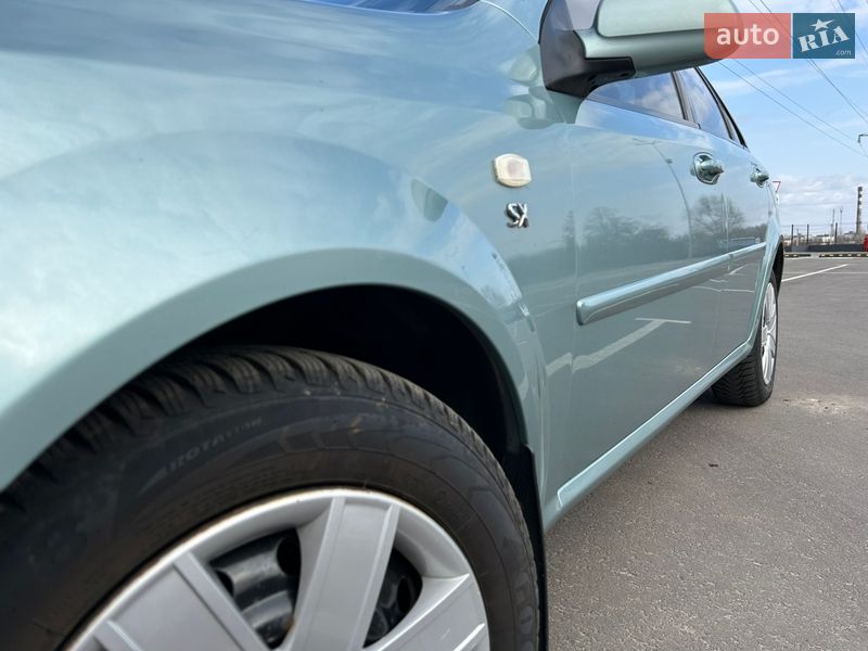 Седан Chevrolet Lacetti 2004 в Чернигове