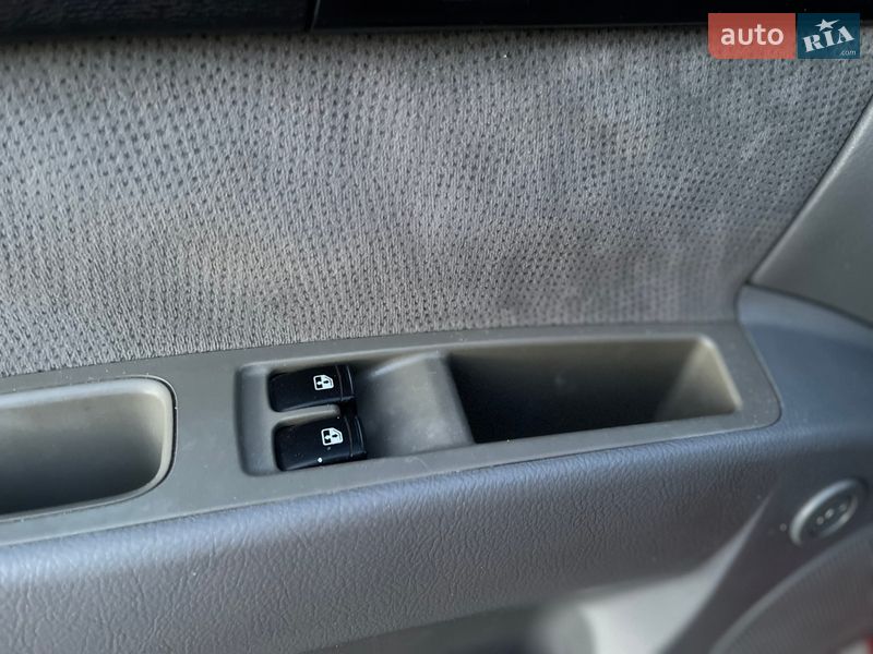 Седан Chevrolet Lacetti 2004 в Києві