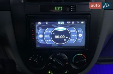 Седан Chevrolet Lacetti 2004 в Києві