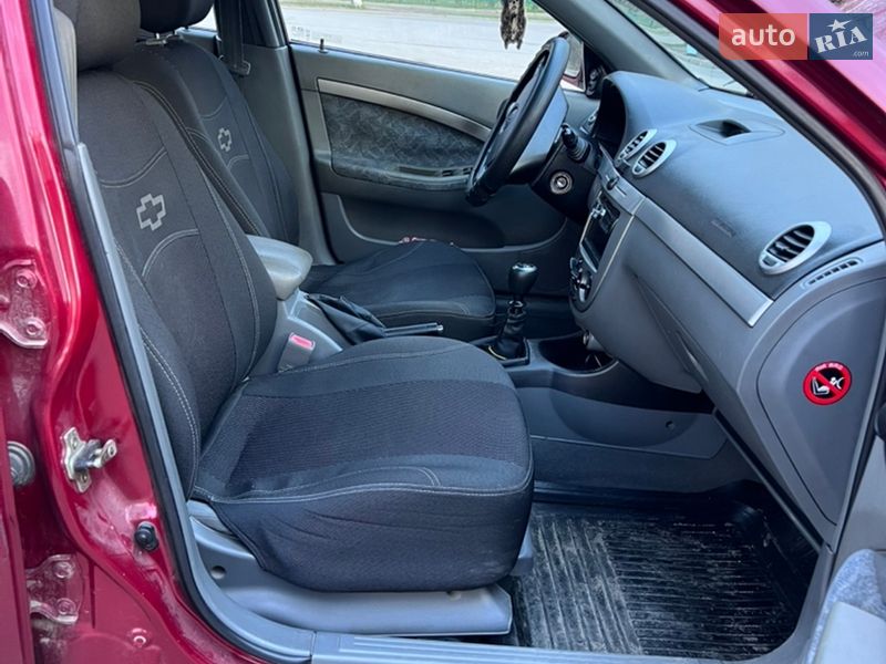 Хэтчбек Chevrolet Lacetti 2004 в Кропивницком фото 9 Хэтчбек Chevrolet Lacetti 2004 в Кропивницком