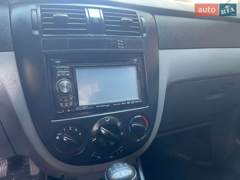 Седан Chevrolet Lacetti 2005 в Ровно