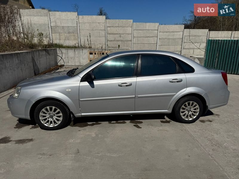 Седан Chevrolet Lacetti 2007 в Киеве