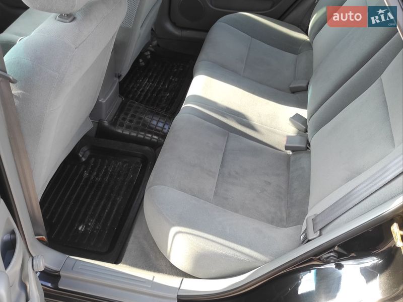Седан Chevrolet Lacetti 2004 в Киеве
